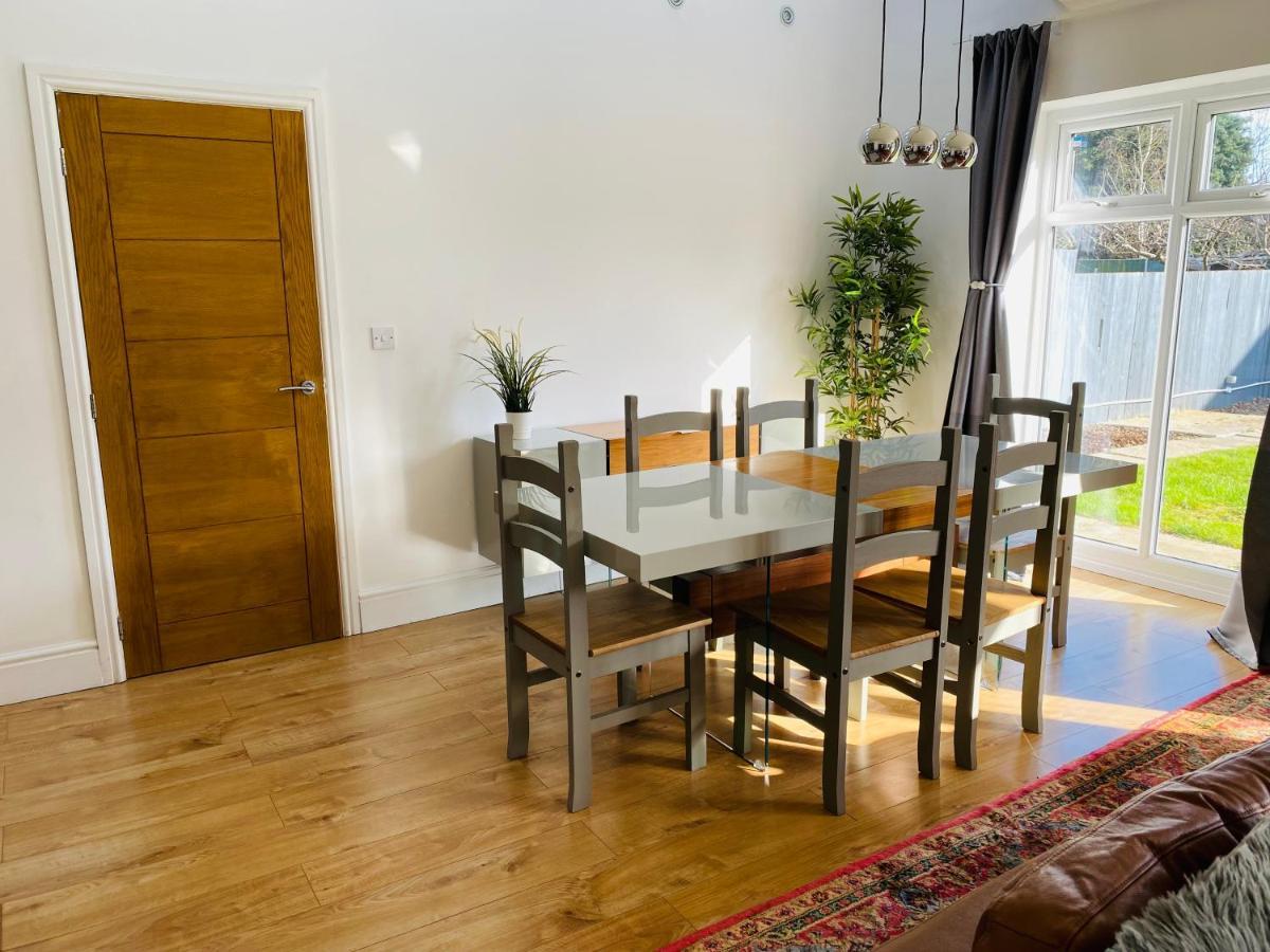Mayors House Ideal For Groups & Business Villa Питерборо Екстериор снимка