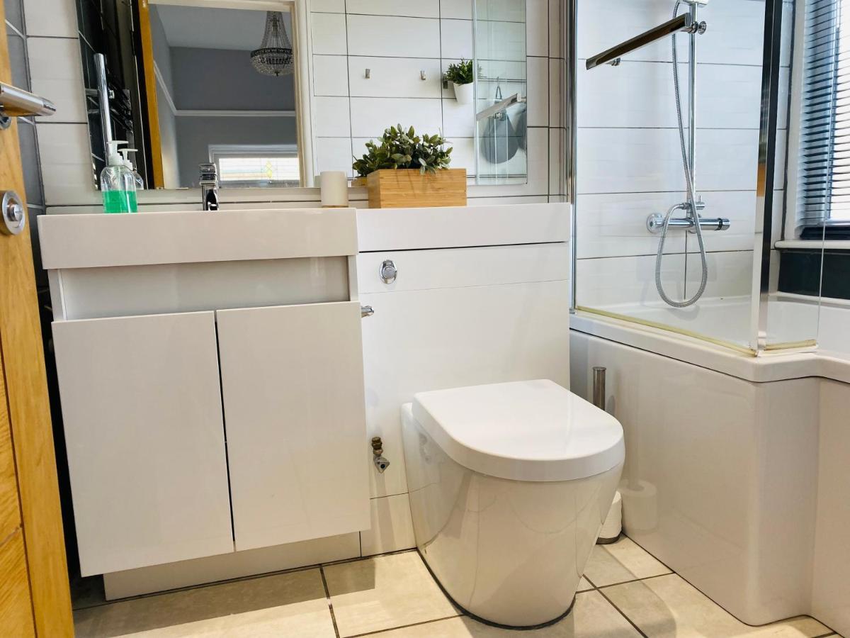Mayors House Ideal For Groups & Business Villa Питерборо Екстериор снимка