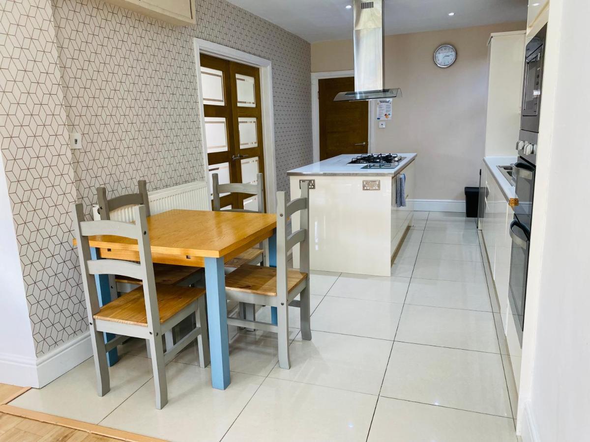 Mayors House Ideal For Groups & Business Villa Питерборо Екстериор снимка